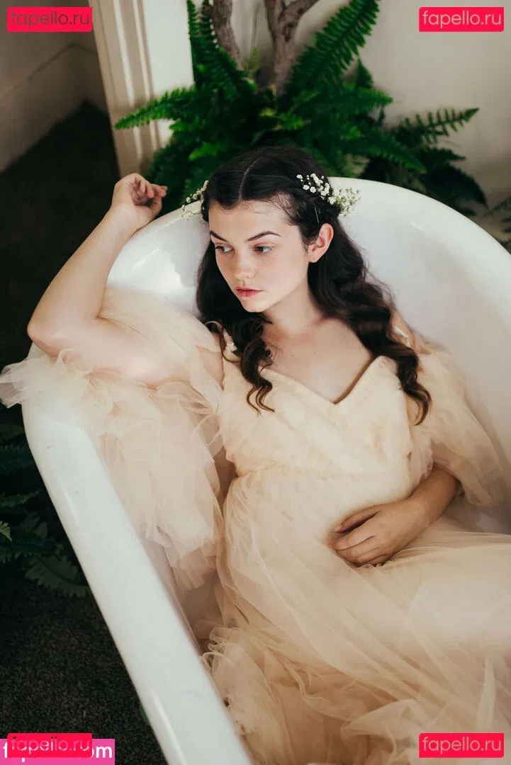 Mina Kess Onlyfans Photo Gallery 