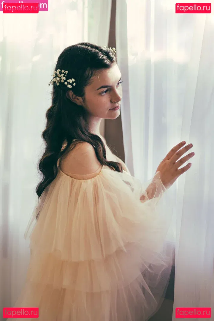 Mina Kess Onlyfans Photo Gallery 