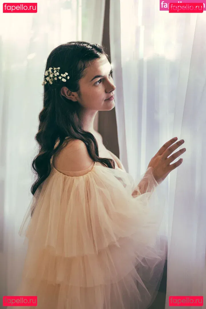 Mina Kess Onlyfans Photo Gallery 