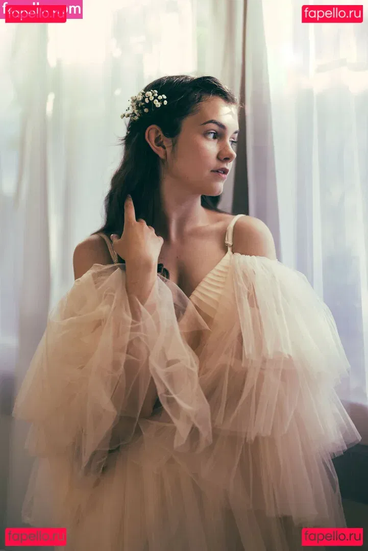 Mina Kess Onlyfans Photo Gallery 