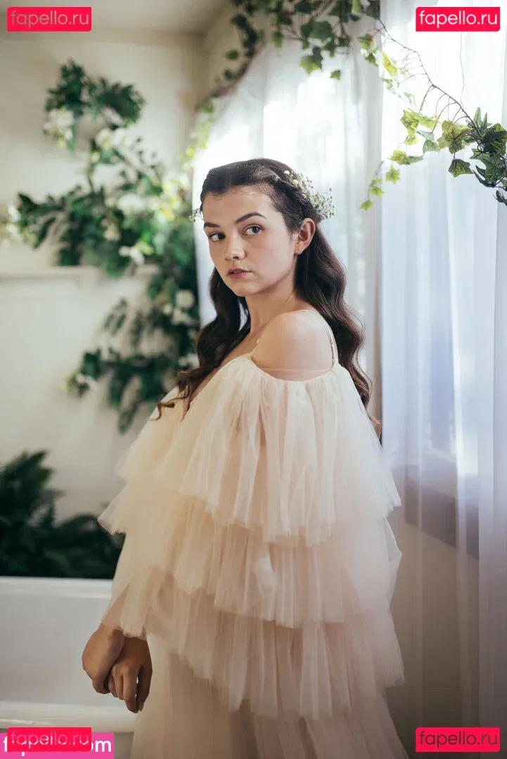 Mina Kess Onlyfans Photo Gallery 