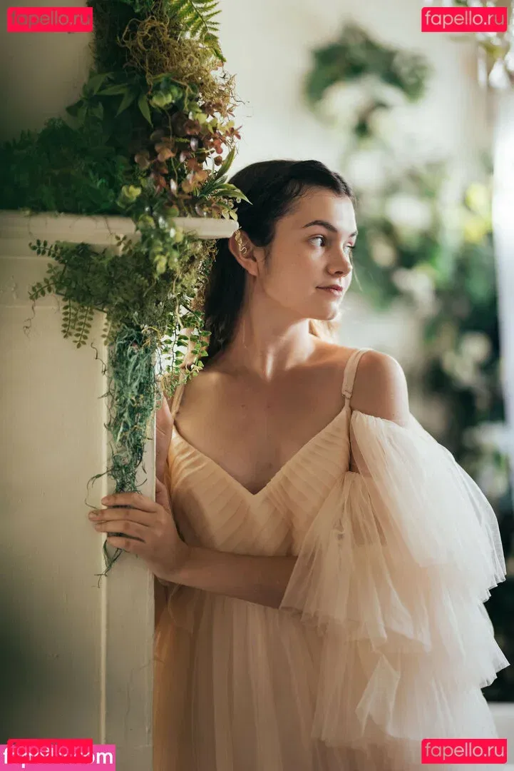 Mina Kess Onlyfans Photo Gallery 