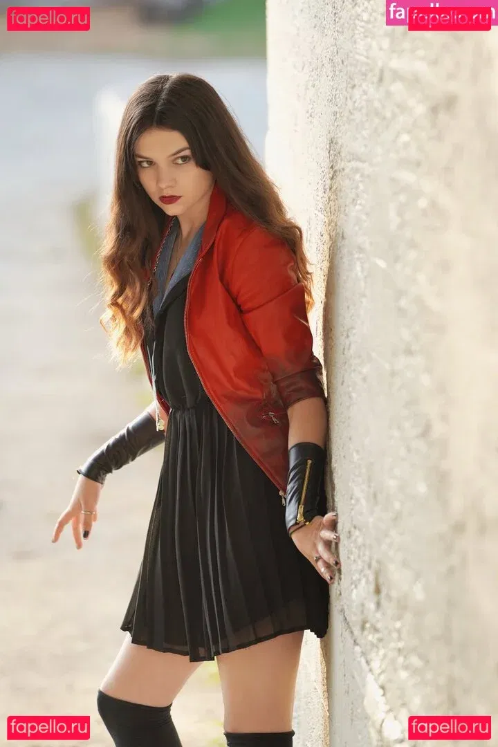 Mina Kess Onlyfans Photo Gallery 