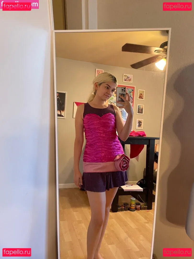 Mina Kess Onlyfans Photo Gallery 