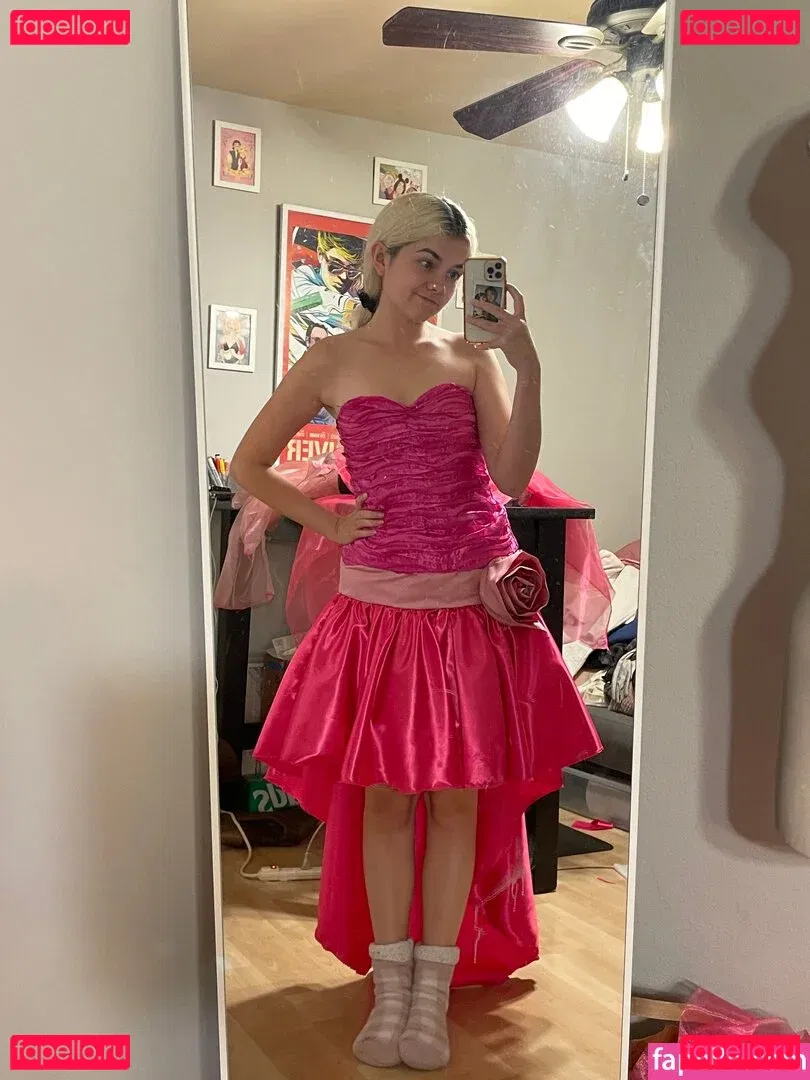 Mina Kess Onlyfans Photo Gallery 