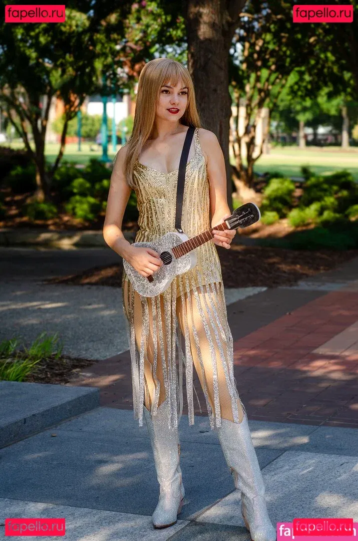 Mina Kess Onlyfans Photo Gallery 