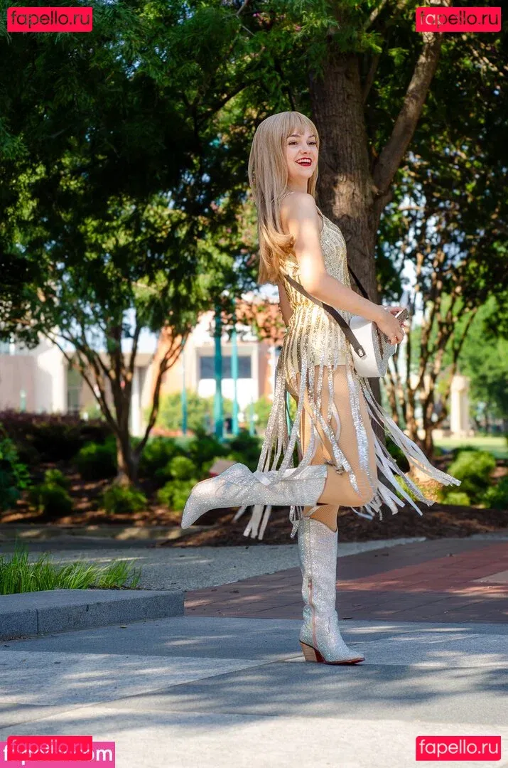 Mina Kess Onlyfans Photo Gallery 