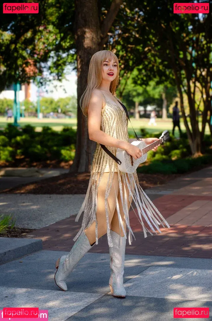 Mina Kess Onlyfans Photo Gallery 