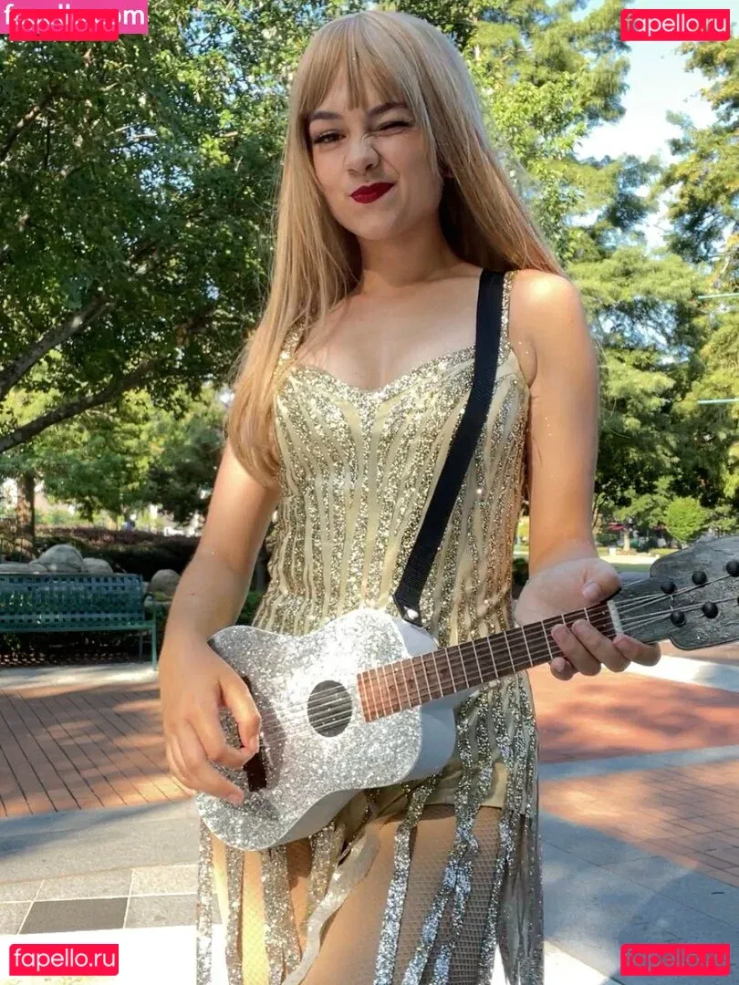 Mina Kess Onlyfans Photo Gallery 