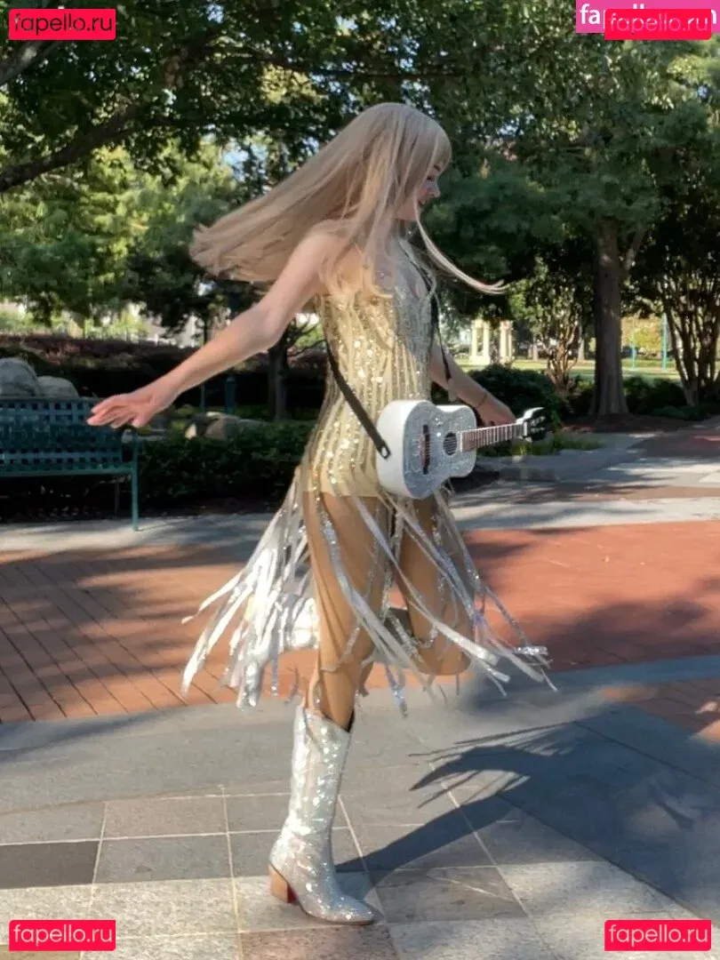 Mina Kess Onlyfans Photo Gallery 