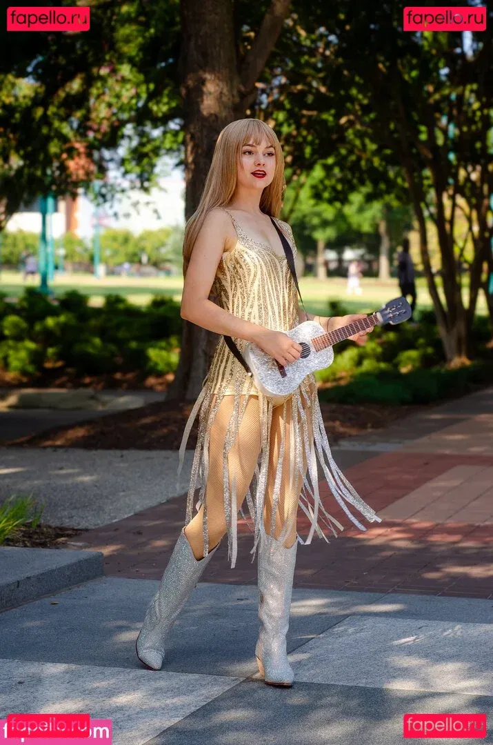 Mina Kess Onlyfans Photo Gallery 