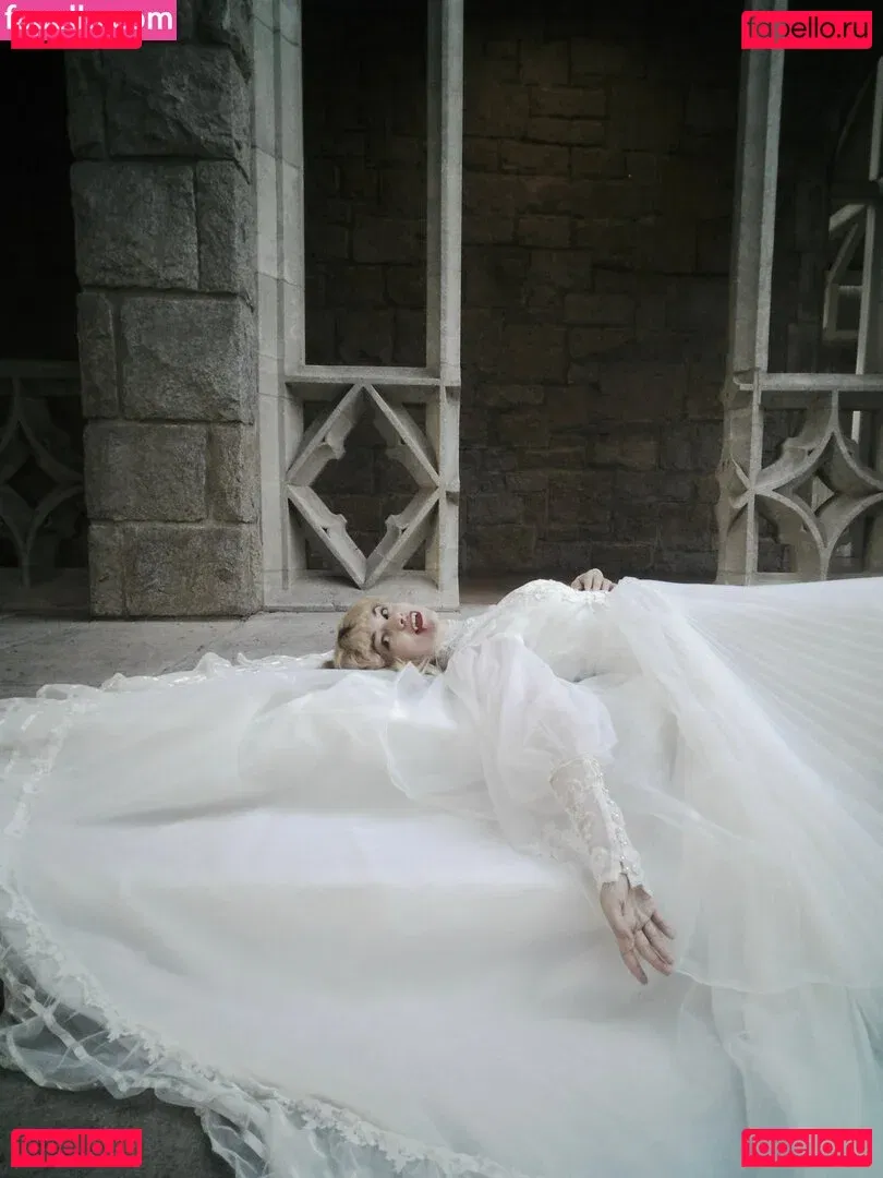 Mina Kess Onlyfans Photo Gallery 