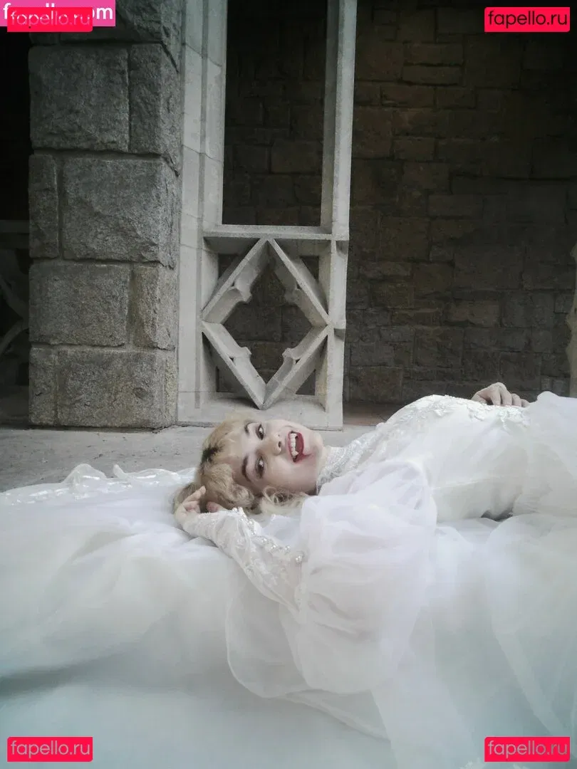 Mina Kess Onlyfans Photo Gallery 