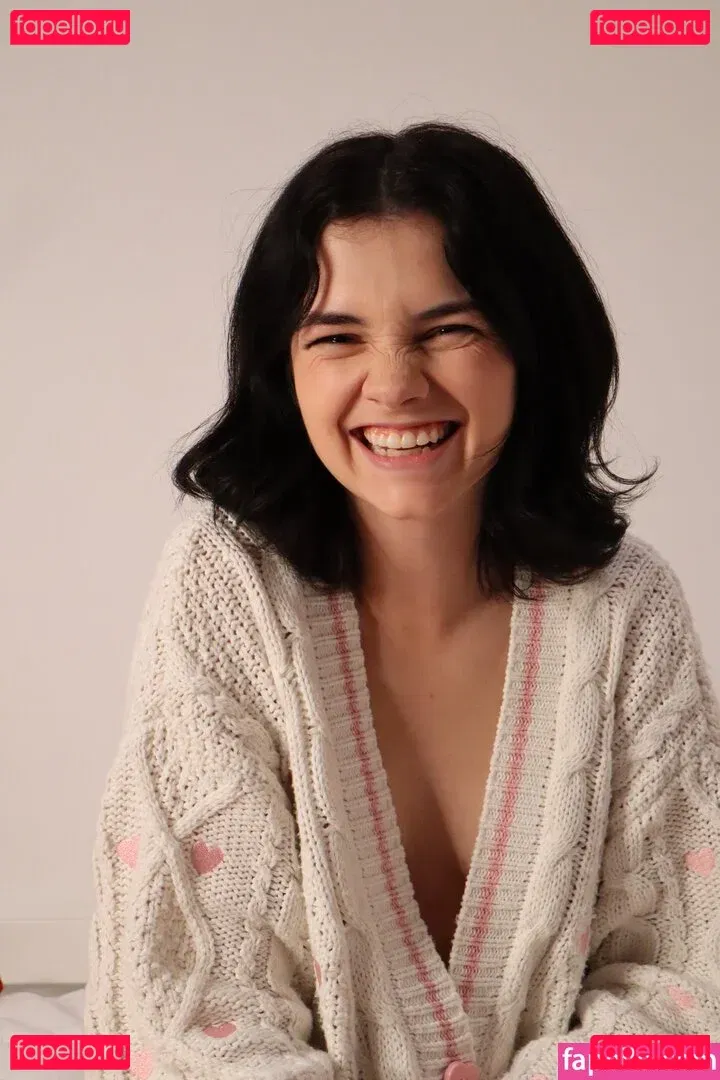 Mina Kess Onlyfans Photo Gallery 