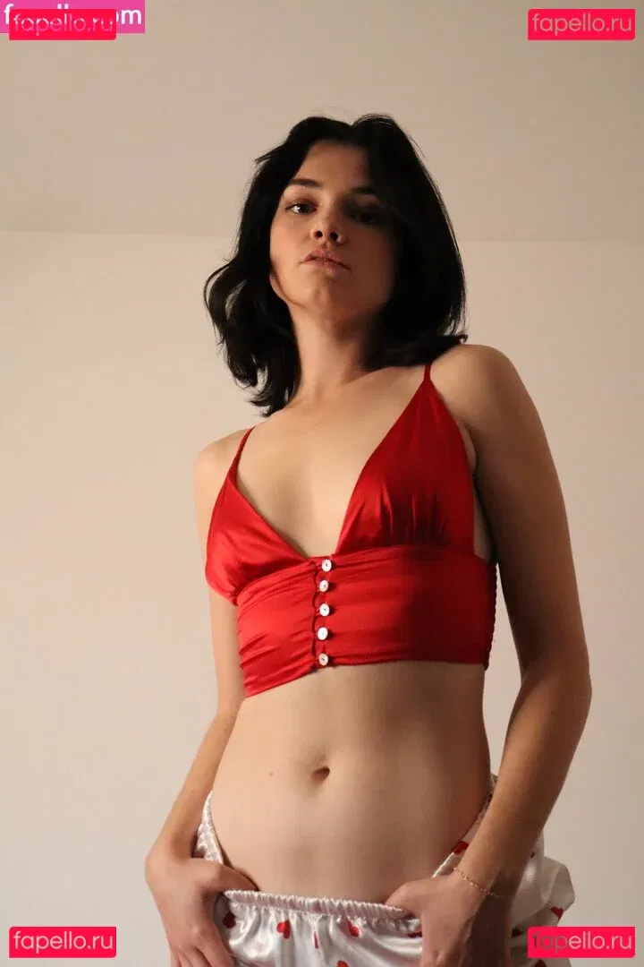 Mina Kess Onlyfans Photo Gallery 