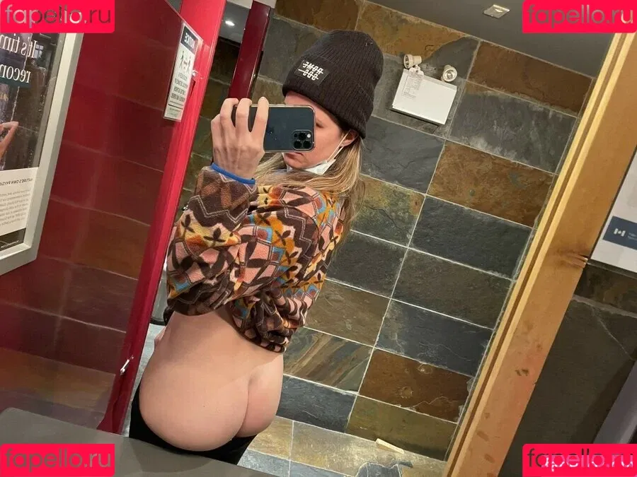 Horsegirldotjpeg Onlyfans Photo Gallery 
