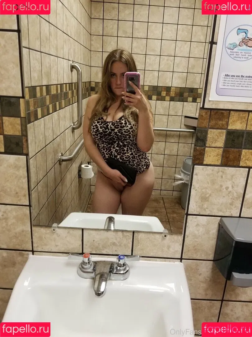 LeeAnne Onlyfans Photo Gallery 