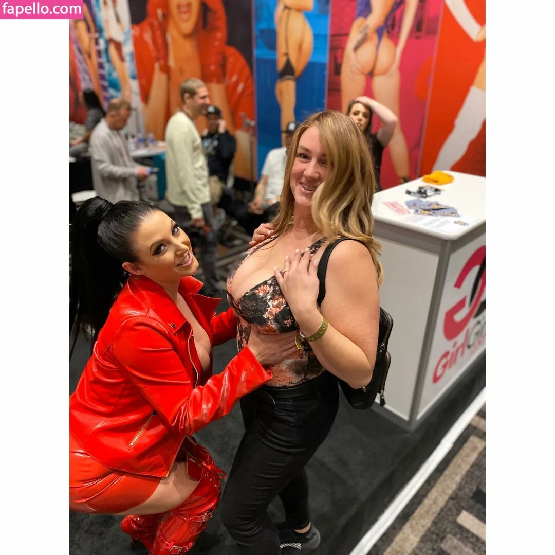 LeeAnne Onlyfans Photo Gallery 