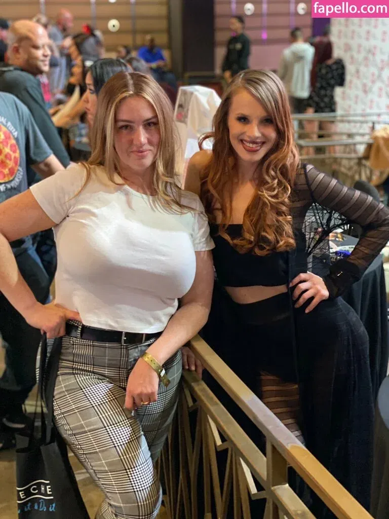 LeeAnne Onlyfans Photo Gallery 