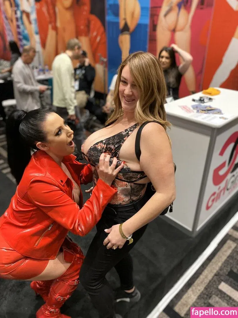 LeeAnne Onlyfans Photo Gallery 