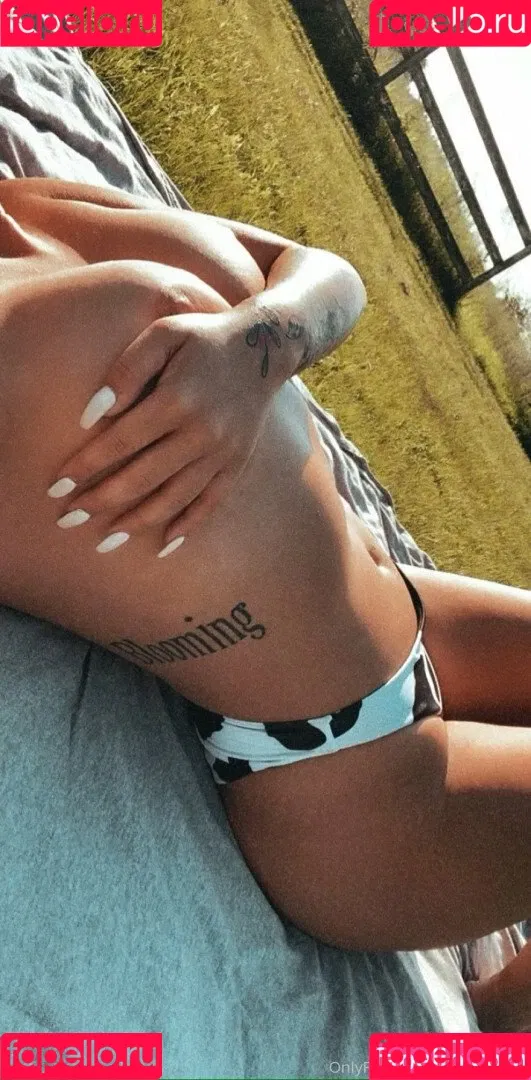 Gabrielle Onlyfans Photo Gallery 