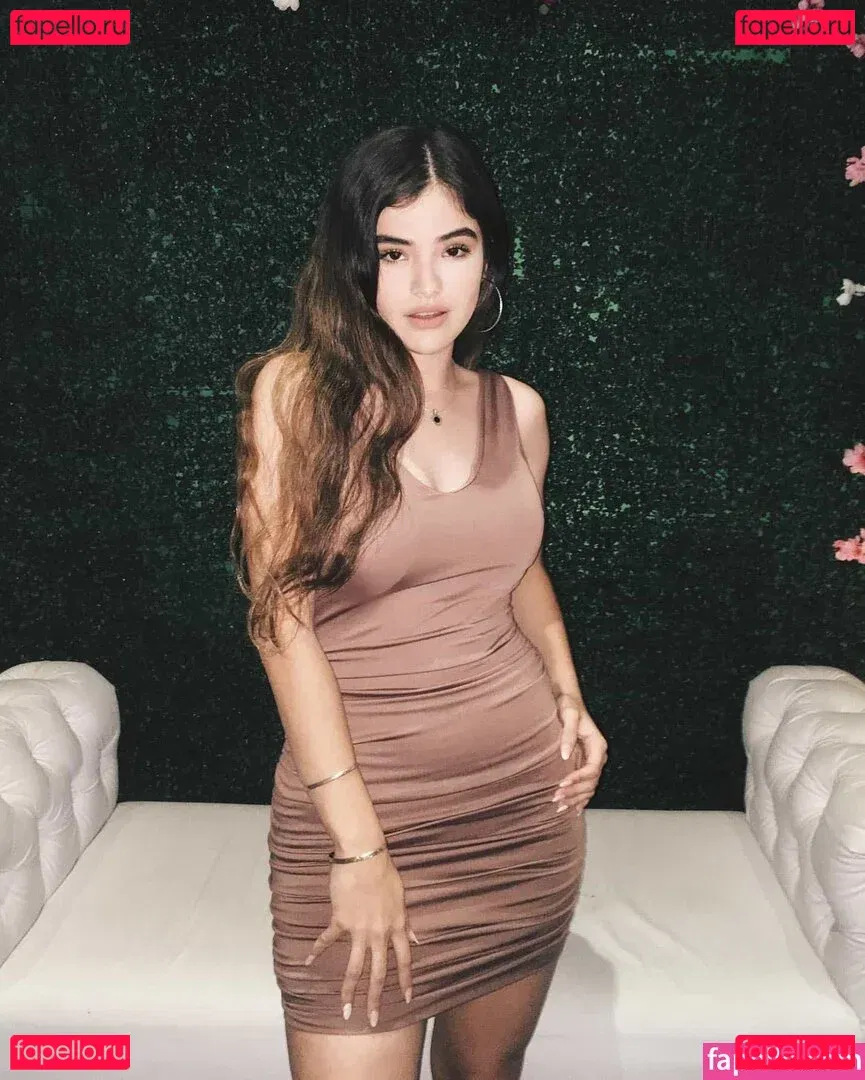 Gabrielle Onlyfans Photo Gallery 