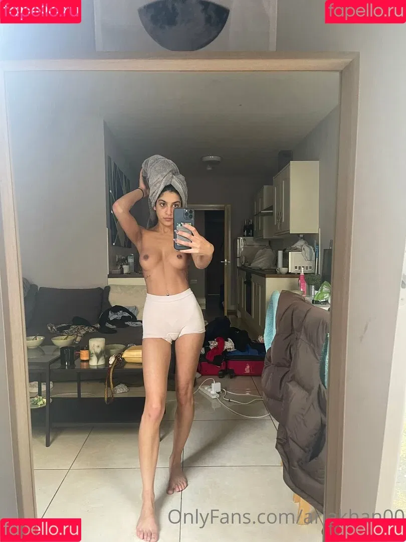 Aria Khan Onlyfans Photo Gallery 