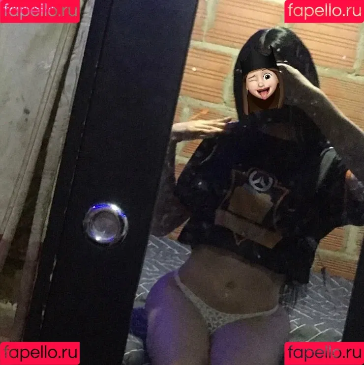 soy_danni18 Onlyfans Photo Gallery 