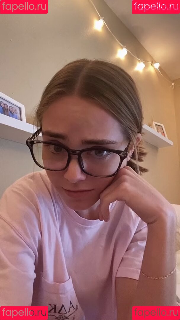 Lauren Mae Onlyfans Photo Gallery 