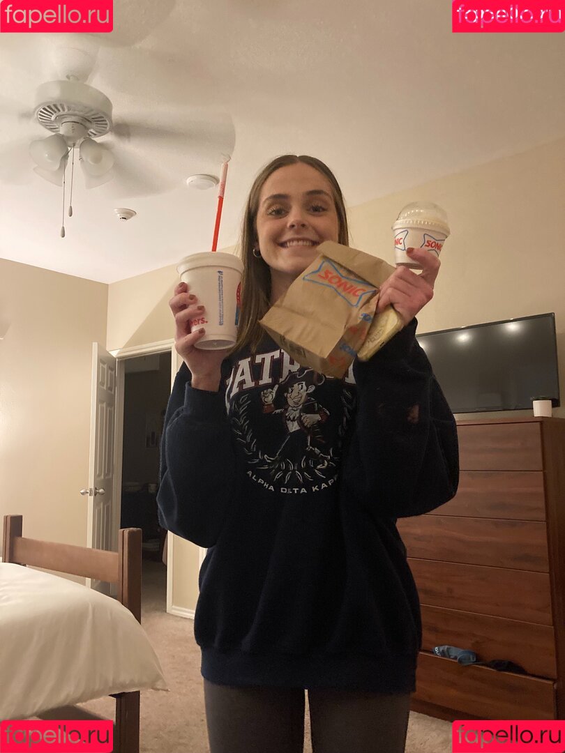 Lauren Mae Onlyfans Photo Gallery 