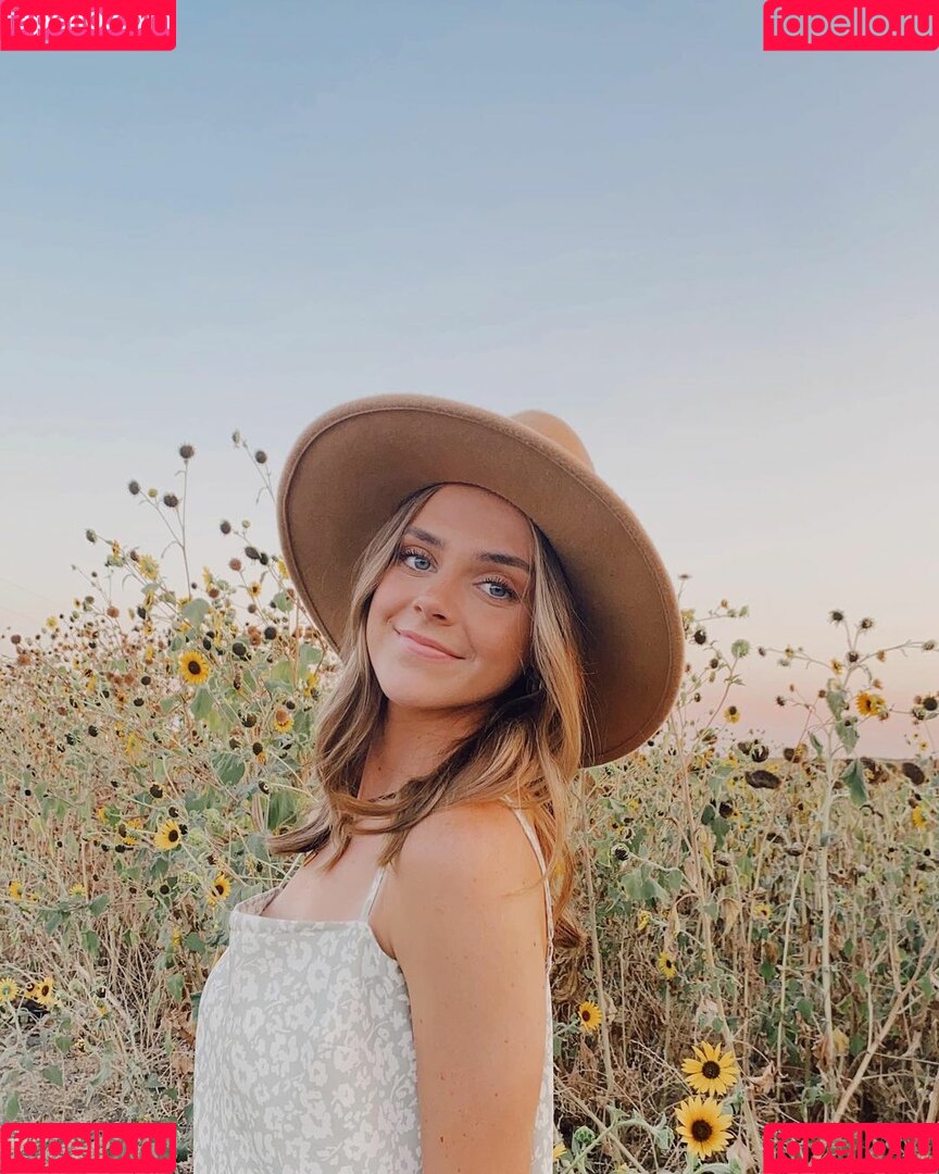 Lauren Mae Onlyfans Photo Gallery 