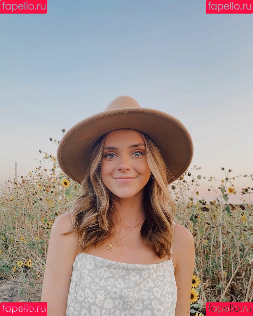 Lauren Mae Onlyfans Photo Gallery 