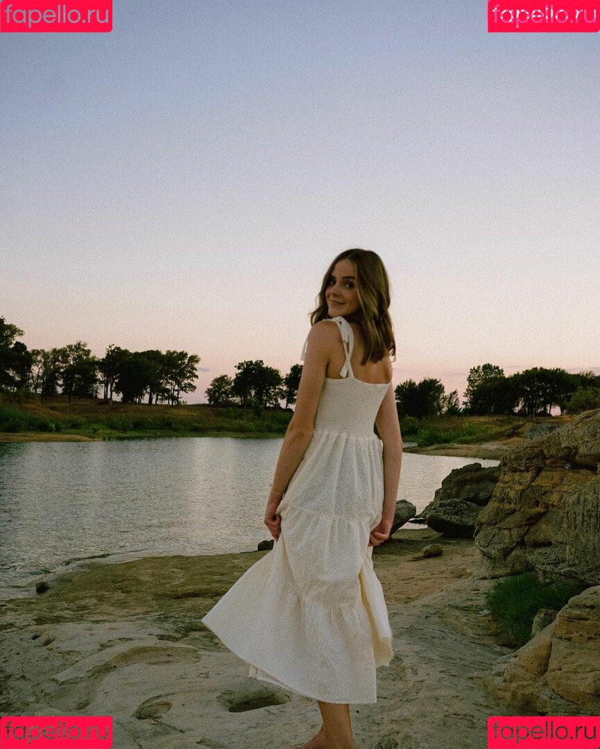 Lauren Mae Onlyfans Photo Gallery 