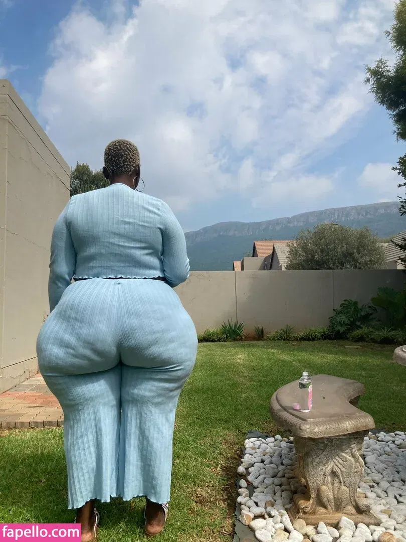 South African Thick Onlyfans Photo Gallery 