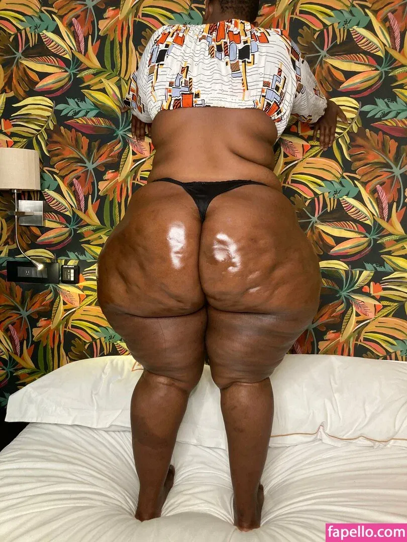 South African Thick Onlyfans Photo Gallery 