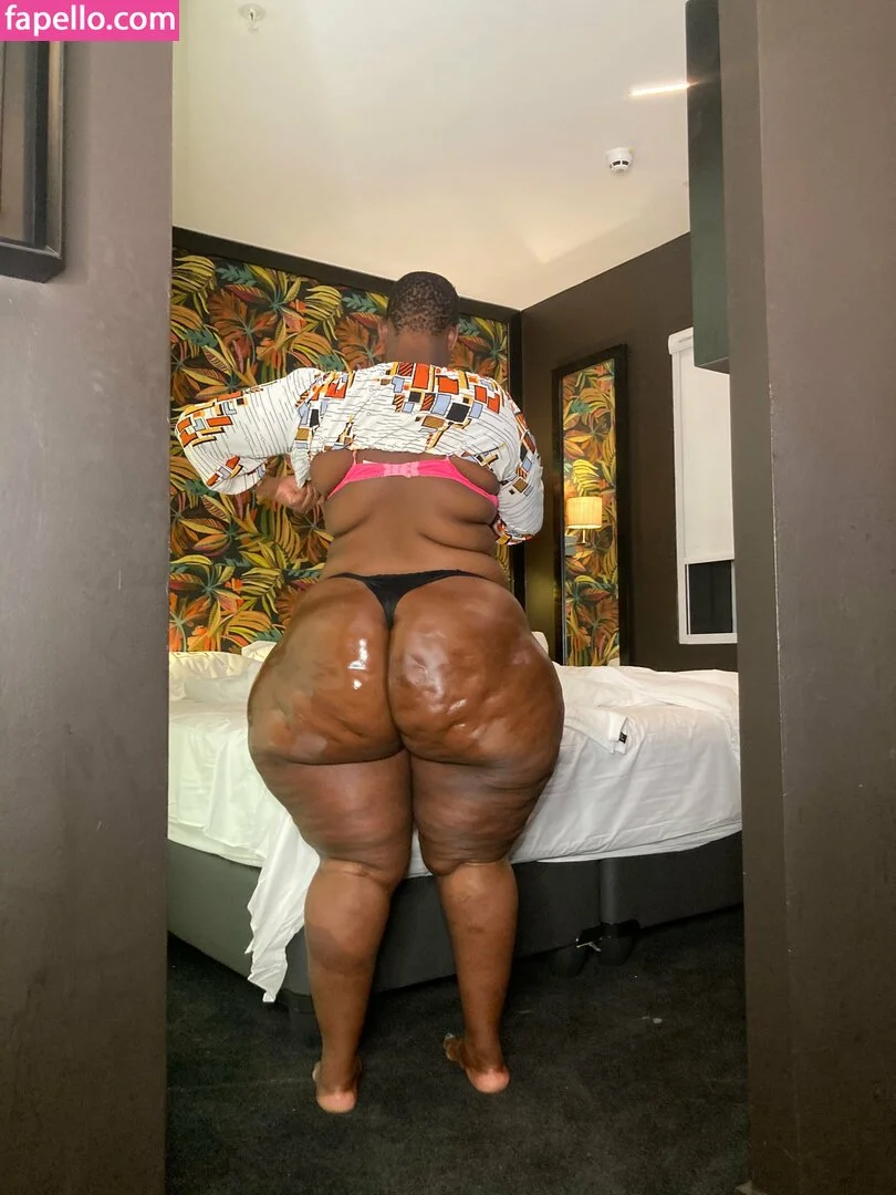 South African Thick Onlyfans Photo Gallery 