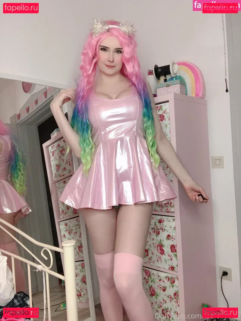 lealollyfree Onlyfans Photo Gallery 