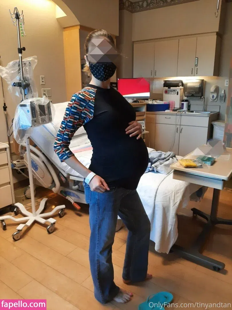 Tiny And Tan Onlyfans Photo Gallery 