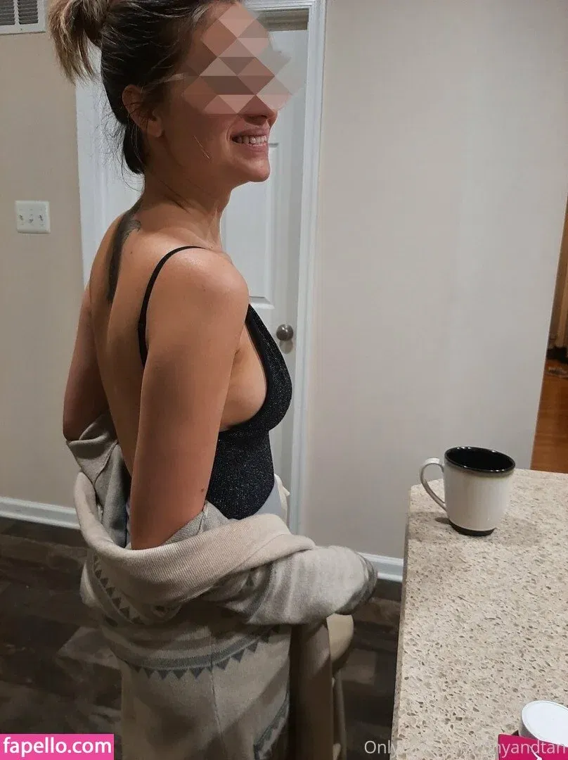 Tiny And Tan Onlyfans Photo Gallery 