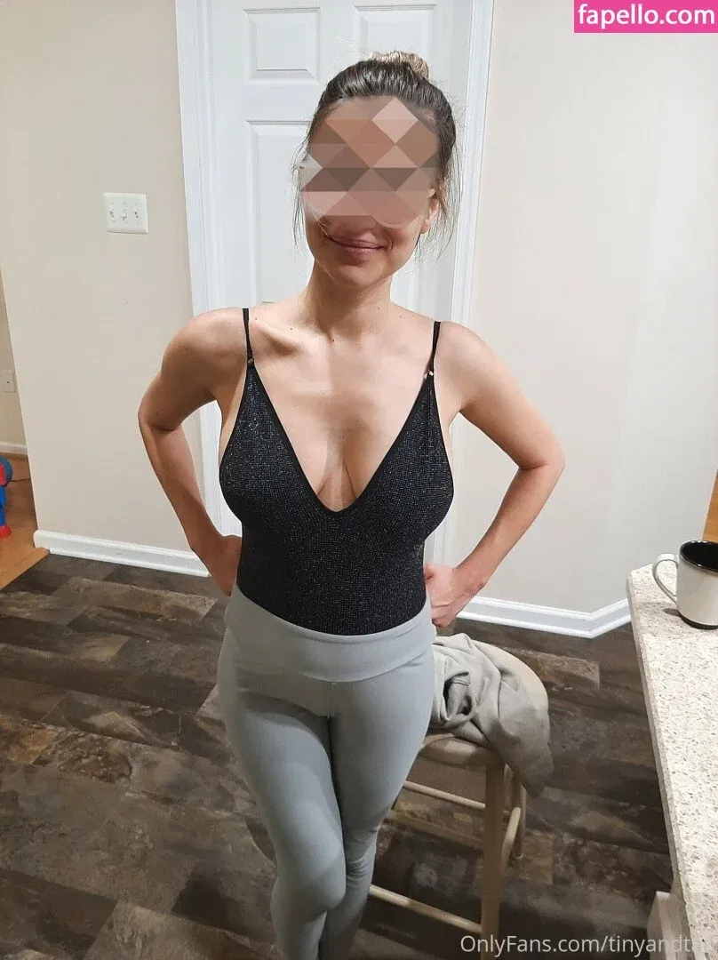 Tiny And Tan Onlyfans Photo Gallery 