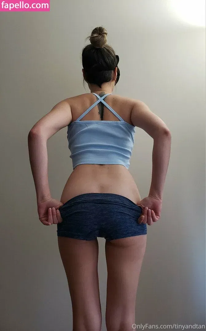 Tiny And Tan Onlyfans Photo Gallery 