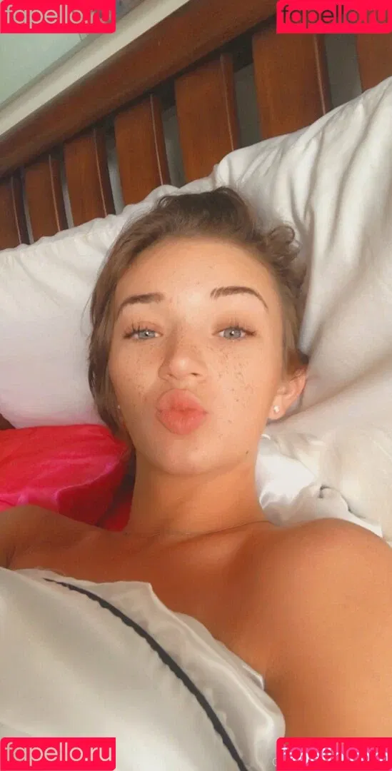 Stellasamore Onlyfans Photo Gallery 