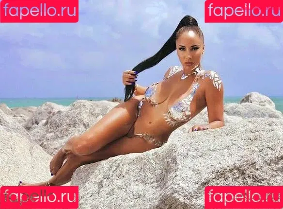 Leila Grey Onlyfans Photo Gallery 