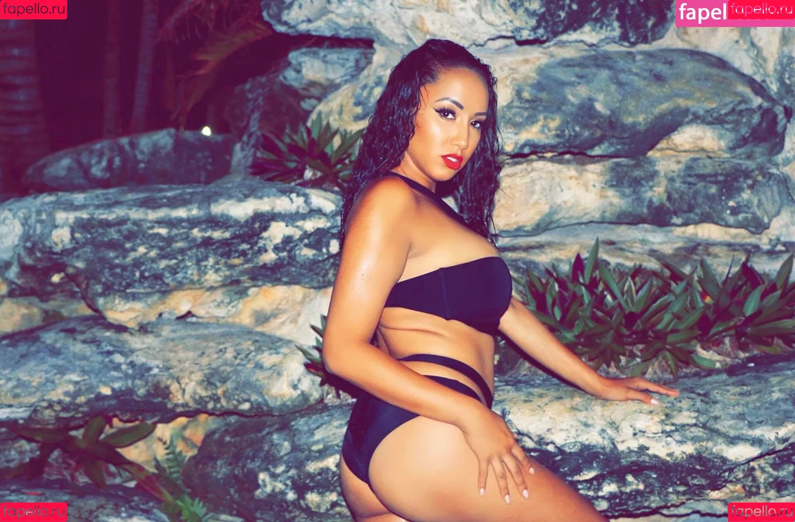 Leila Grey Onlyfans Photo Gallery 