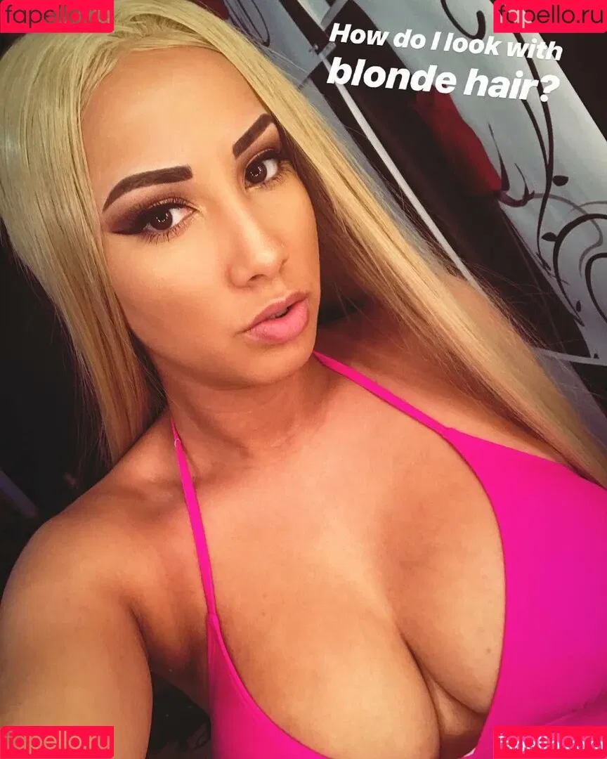 Leila Grey Onlyfans Photo Gallery 
