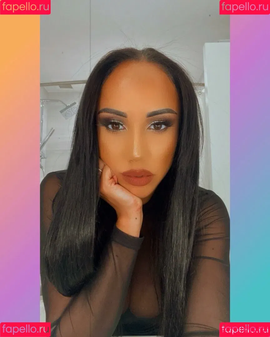 Leila Grey Onlyfans Photo Gallery 