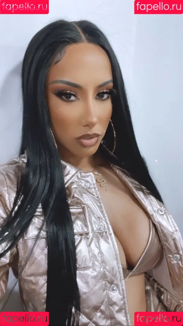 Leila Grey Onlyfans Photo Gallery 