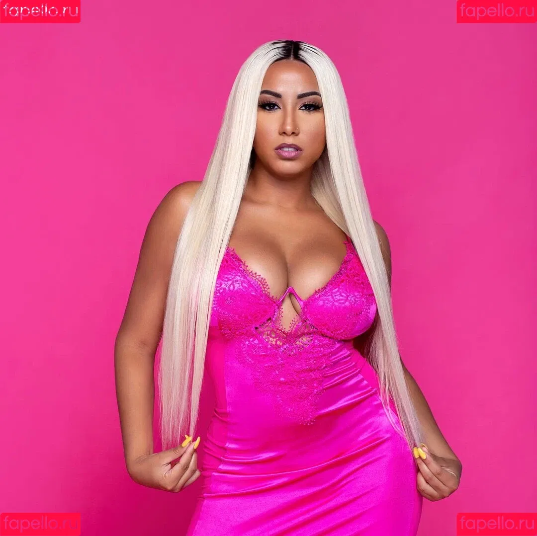 Leila Grey Onlyfans Photo Gallery 