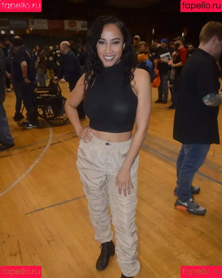 Leila Grey Onlyfans Photo Gallery 