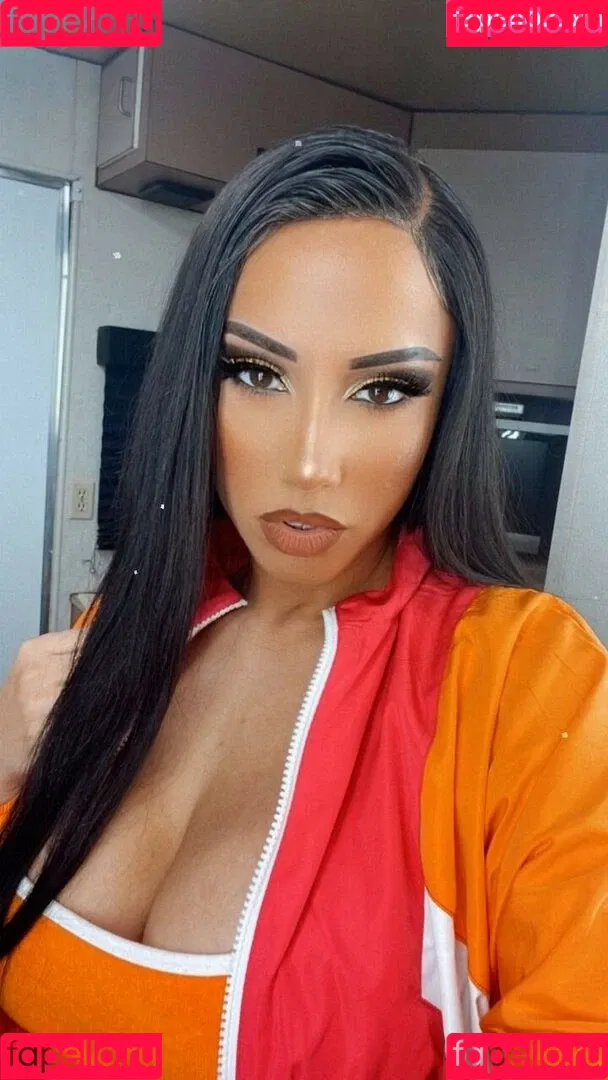 Leila Grey Onlyfans Photo Gallery 